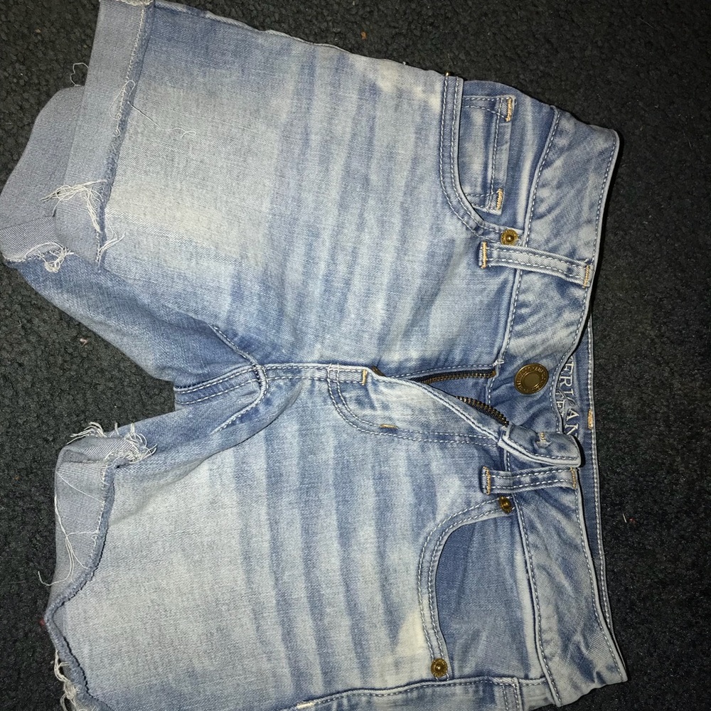 american eagle shorts.